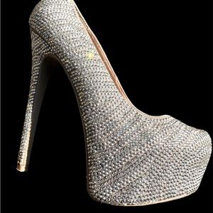 Steve Madden Dyvinal platform bling heels size 8.5